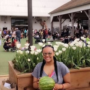 Meet your Posher, Alesia